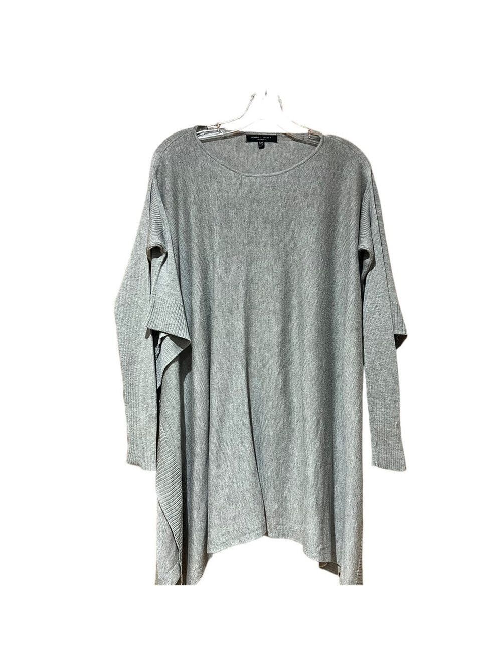 Romeo & Juliet Couture Gray Knit Poncho Sweater Small Medium